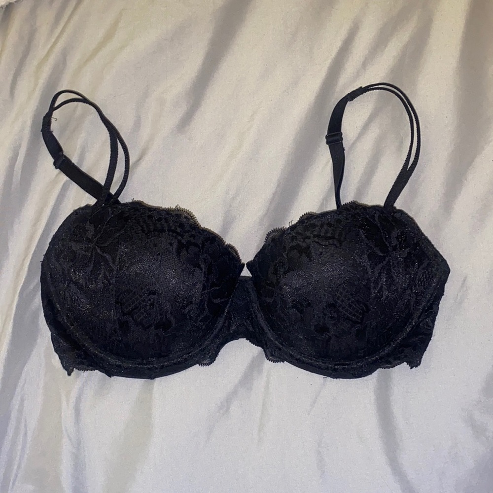 VS PINK Date Push-Up Bra DISCONTINUED